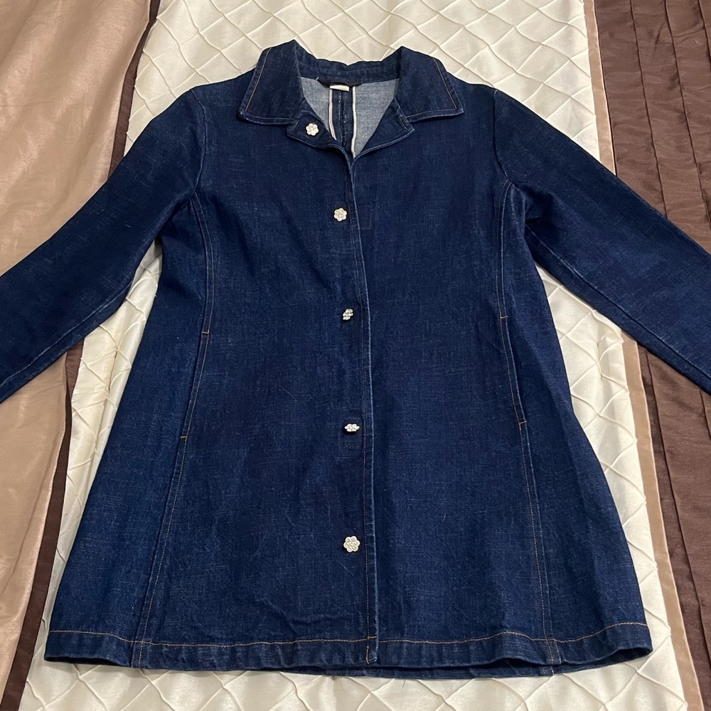 Super cute Redline mini trench denim Jean jacket coat w flower buttons “ Fire “